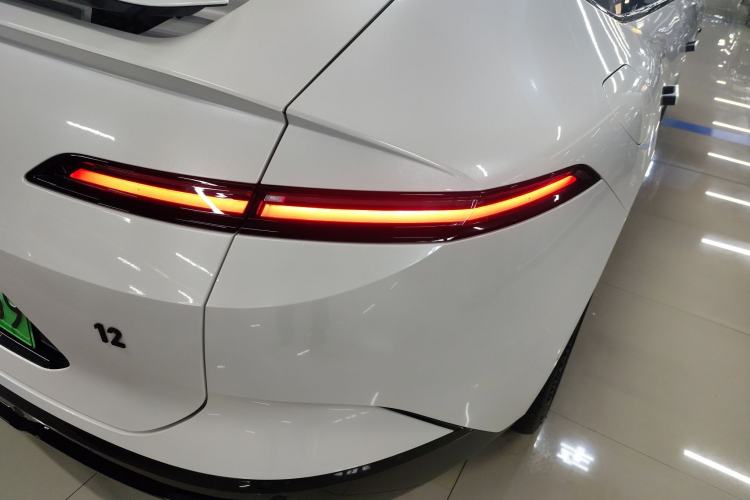 Used Avatr 12 2025 Max Extended-Range Edition Exterior 3