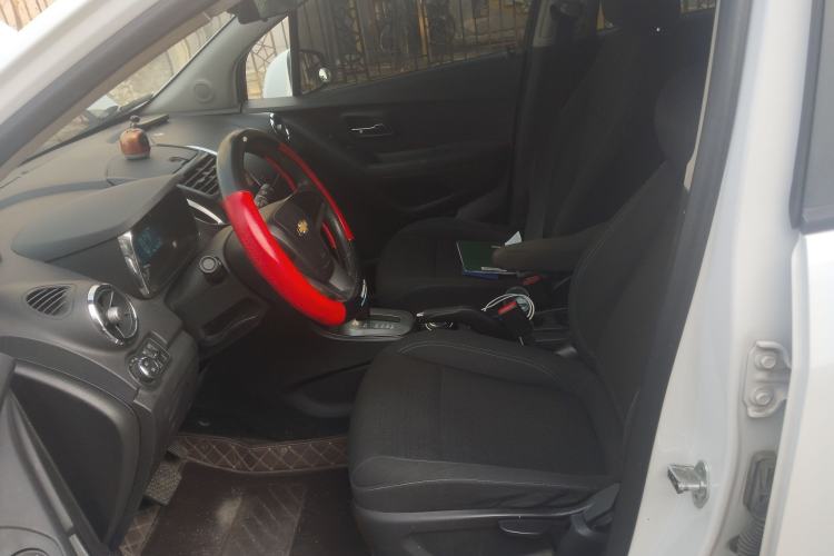 Used Chevrolet Trax 2016 1.4T Automatic Two-Wheel Drive Comfort Version with Sunroof