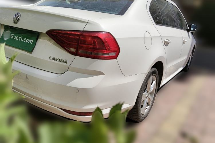 Used Volkswagen Lavida 2017 1.6L Automatic Fashion Edition
