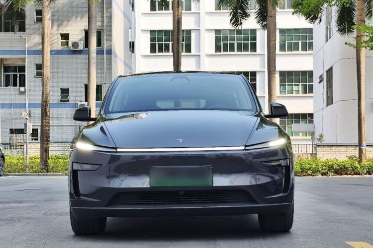 Used Tesla Model Y 2025 Rear-Wheel Drive First Edition