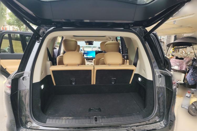 Used Chery T11 2026 Model 220 All-Wheel Drive Dual IMAX Theater Edition
