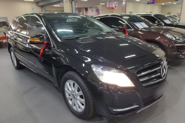 Used Mercedes-Benz R-Class 2017 R 320 4MATIC Business Edition Prestige Model