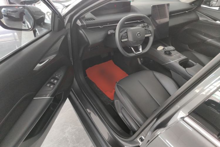 Used Changan Eado 2025 Blue Whale 1.5T 500Bar Prestige Model
