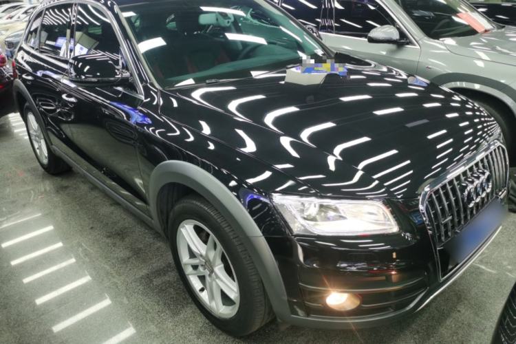 Used Audi Q5 2018 Collector's Edition 40 TFSI Technology Model