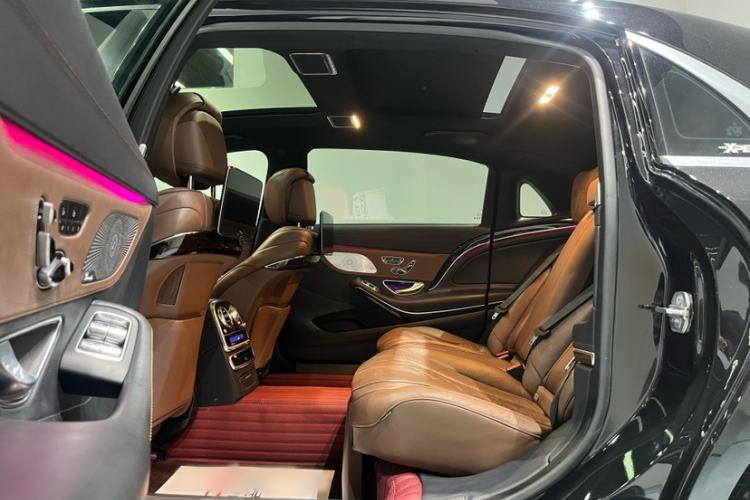 Used Mercedes-Benz Maybach S-Class 2019 S 450 4MATIC Interior 13