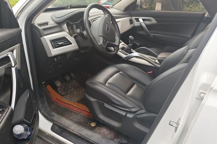 Used Geely Auto Emgrand X7 Sport 2018 1.8TD Manual Two-Wheel Drive Zhiya Model