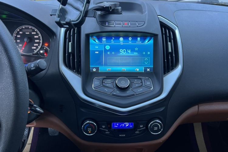 Used Geely Auto Diamond 2016 1.5L Manual Elite Edition