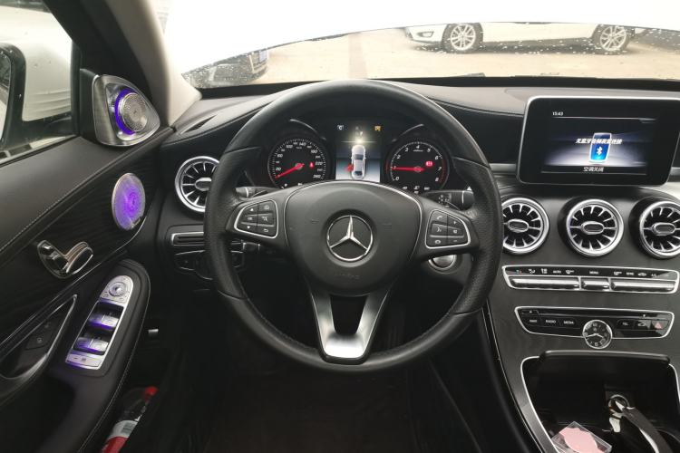 Used Mercedes-Benz C-Class 2018 C 180 L Fashion Edition Sport Version Steering Wheel