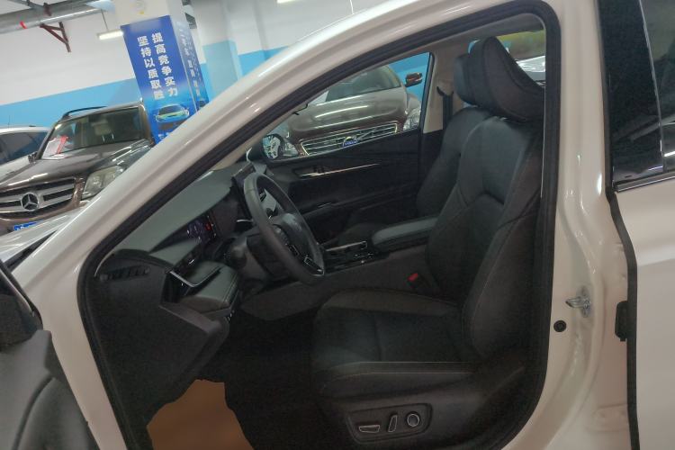 Used Toyota Camry 2026 Model Dual-Engine 2.0HSE Sport Lite Edition