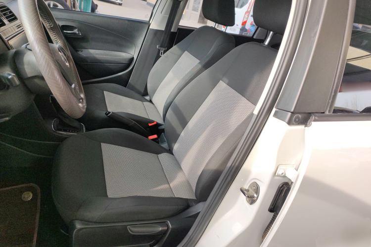 Used Volkswagen Polo 2016 1.4L Automatic Trendy Model
