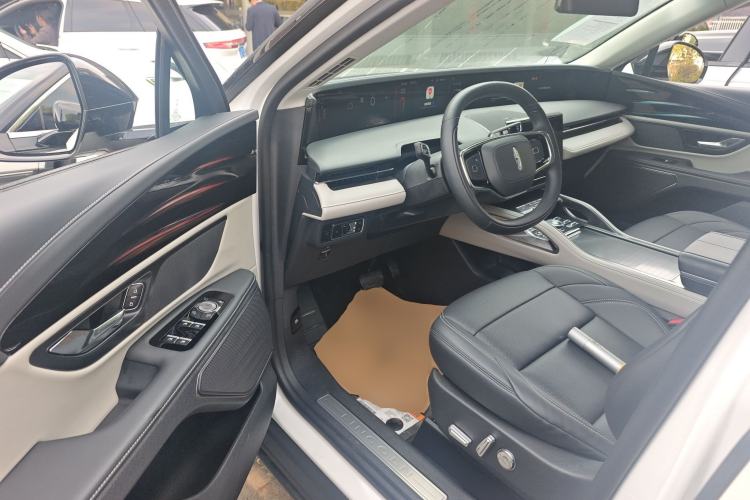 Used Lincoln Nautilus 2025 2.0T All-Wheel-Drive Luxury Hybrid Edition
