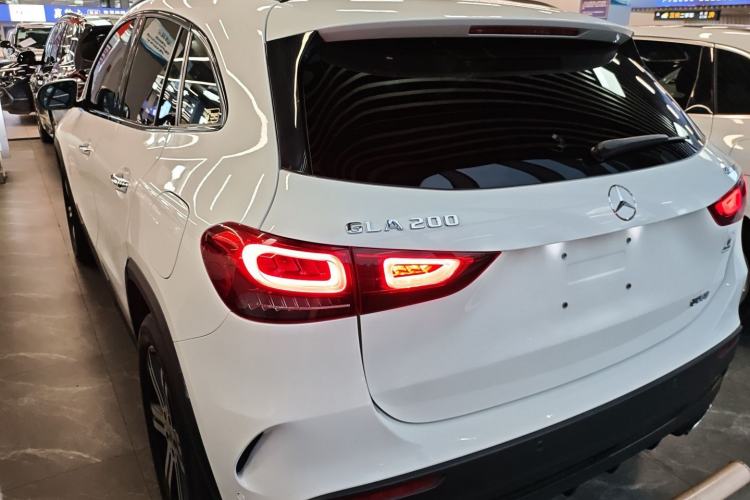 Used Mercedes-Benz GLA 2020 GLA 200 4MATIC Exterior 2