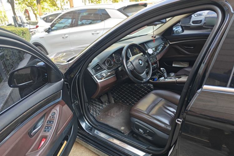 Used BMW 5 Series 2014 525Li Luxury Design Package
