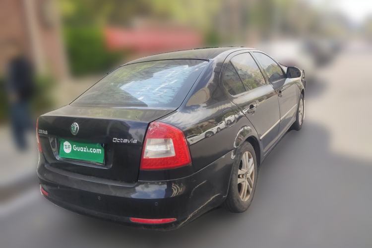 Used Skoda Octavia 2013 1.6L Manual Yijun Edition Rear Right 45 Deg