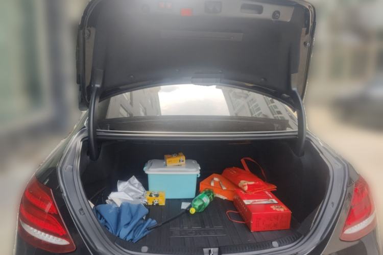 Used Mercedes-Benz E-Class 2020 Restyled E 300 L Sporty and Stylish Edition
