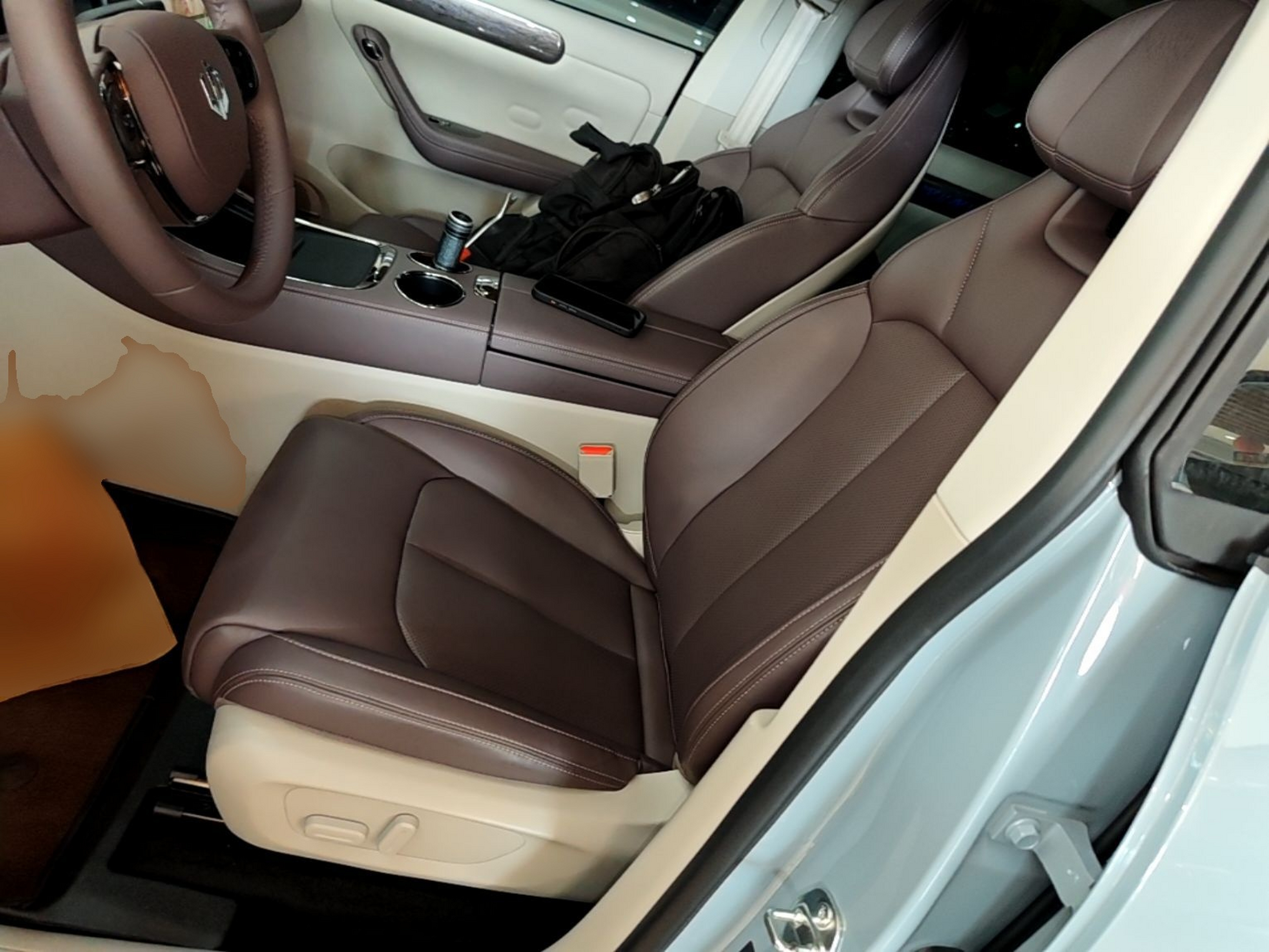 Interior delantero
