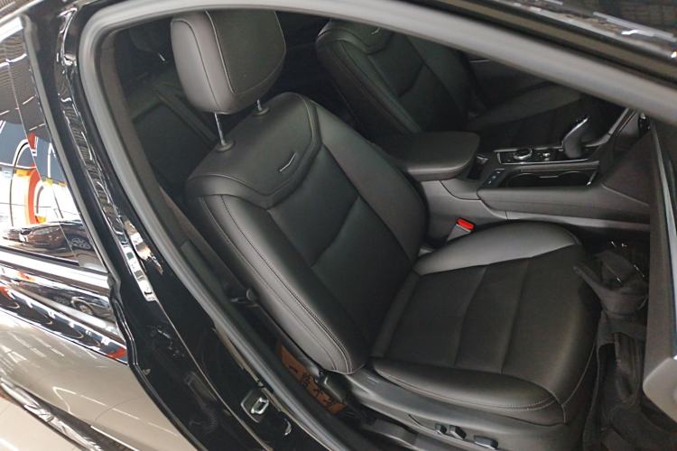 Used Cadillac XT5 2023 2.0T Two-Wheel-Drive Fashion Edition
