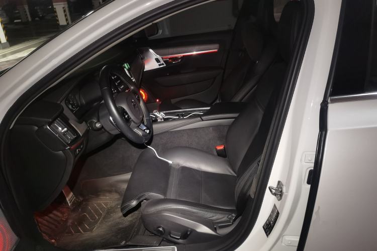 Used Volvo S90 2021 B5 Zhiyuan Luxury Edition
