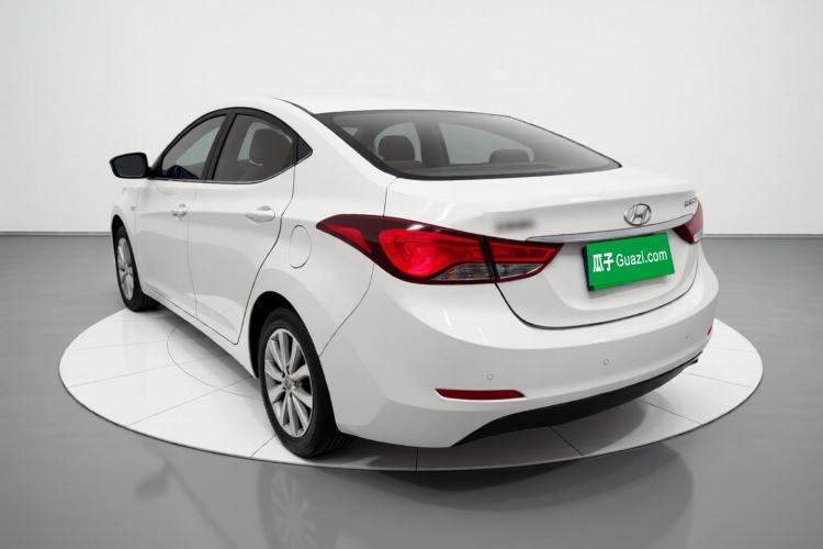 Used Hyundai Elantra (5th Generation / Langdong) 2016 1.6L Automatic Smart Version
