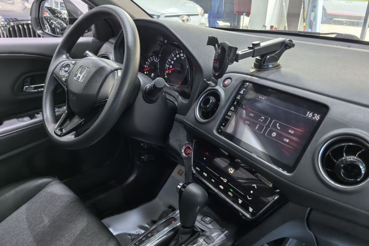 Used Honda XR-V 2019 220TURBO CVT Luxury Edition China V Emission Standard Interior 6