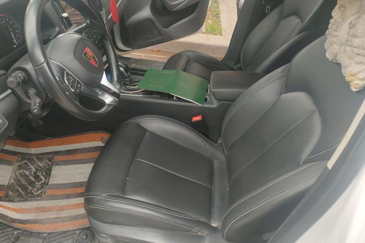 Used Roewe i6 2017 20T Automatic Internet ZhiZun Edition