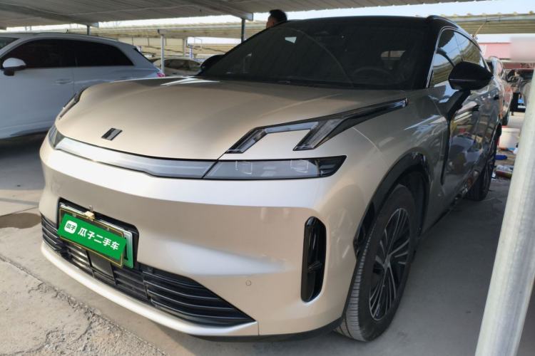 Used Lynk & Co 08 EM-P 2023 120km Long-Range Halo