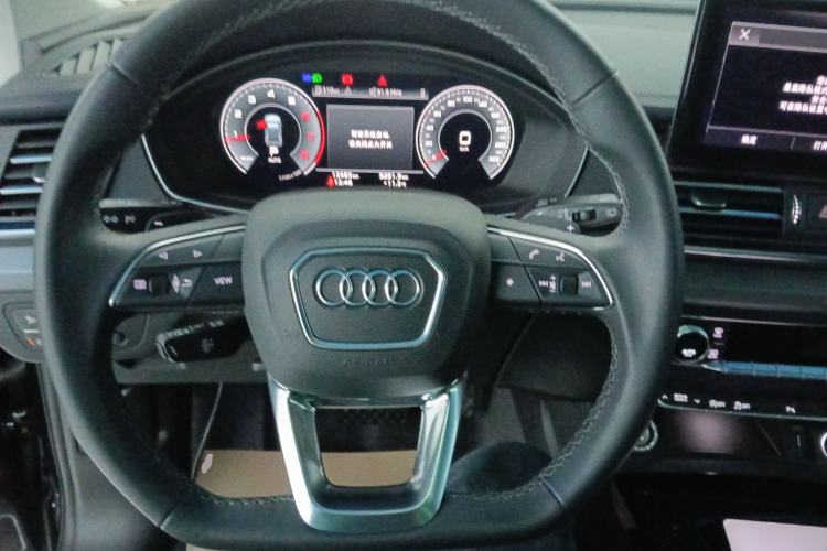 Used Audi Q5L 2024 40 TFSI Fashion Dynamic Model