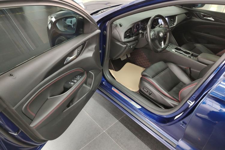 Used Buick Regal 2020 GS 28T Elite Model
