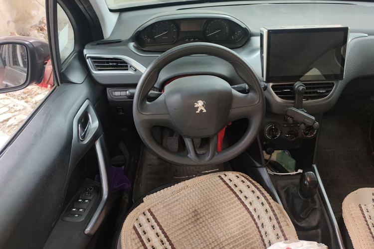 Used Peugeot 2008 2014 1.6L Manual Trend Edition

