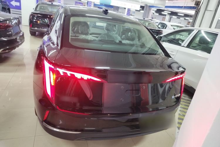 Used Hongqi E-QM5 2023 Revised Version Basic Travel Edition Rear