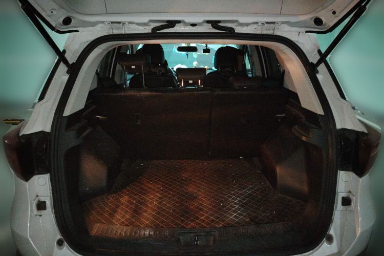 Used Hanteng X5 2018 1.5T Manual Luxury Edition Trunk