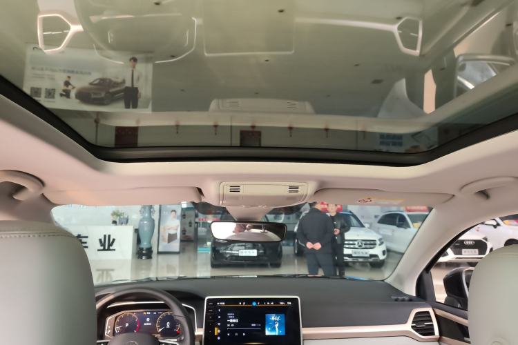 Used Volkswagen Tharu 2023 300TSI Two-Wheel-Drive Full Moon Edition
