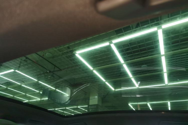 Used Volkswagen ID.UNYX 2024 Pro Long-Range Version Headliner