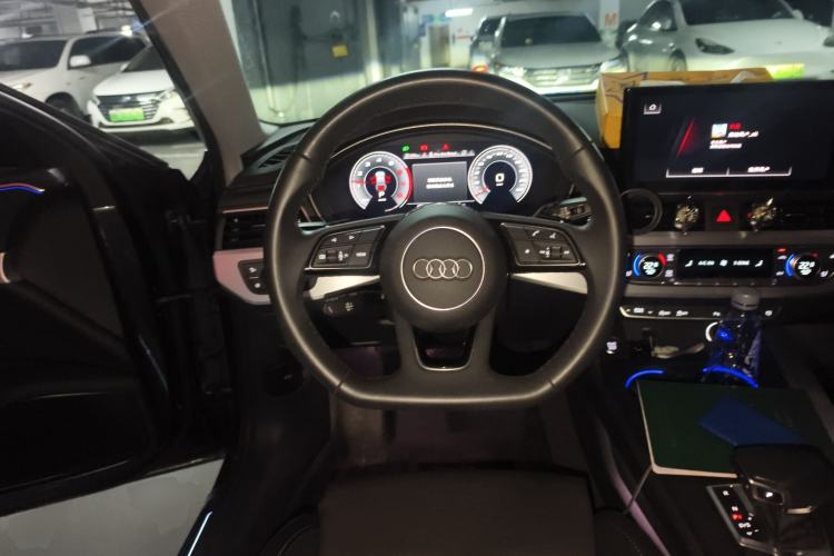 Used Audi A4L 2022 40 TFSI Luxury Dynamic Model
