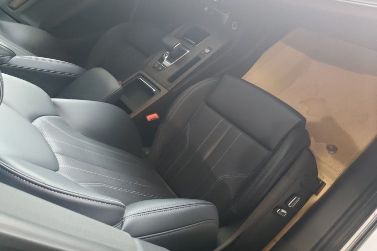 Used Audi Q5L 2025 quattro 45th Anniversary Edition 40 TFSI Luxury Dynamic Model
