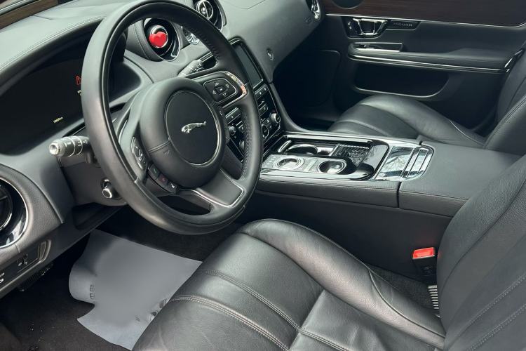 Used Jaguar XJ 2016 XJL 2.0T Two-Wheel-Drive Elegant Business Edition
