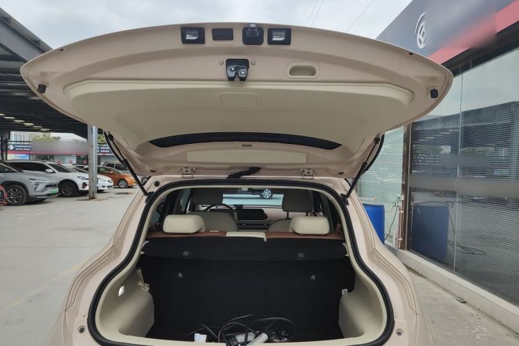 Used ORA Good Cat 2021 400km Standard Range Venus Edition Lithium-Ion Battery Trunk