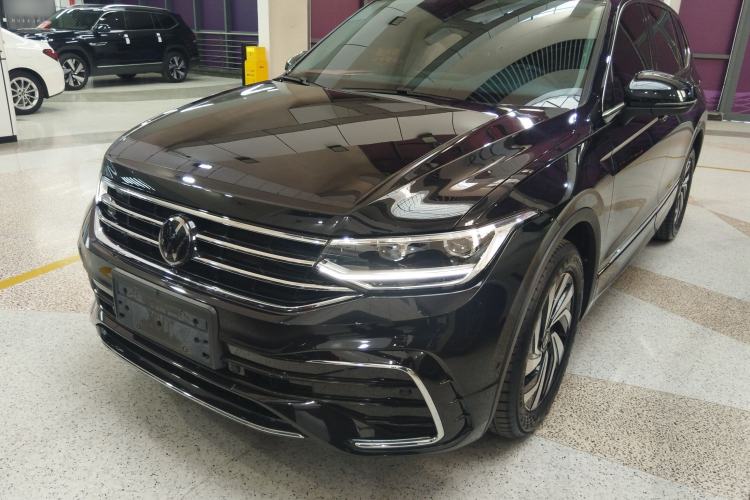 Used Volkswagen Tiguan L 2024 Outstanding Model 330TSI Automatic Two-Wheel Drive R-Line Dragon Glory Edition