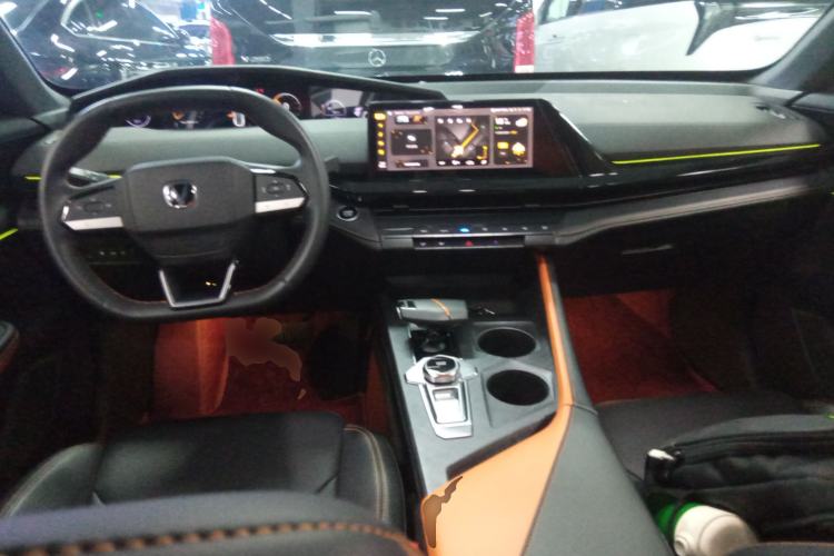 Used CHANGAN UNI-V iDD 2023 Zhidian iDD 1.5T 113km Smart & Fun Version (Rapid Edition)
