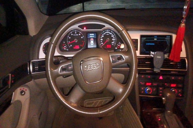 Used Audi A6L 2010 2.4L Comfort Edition
