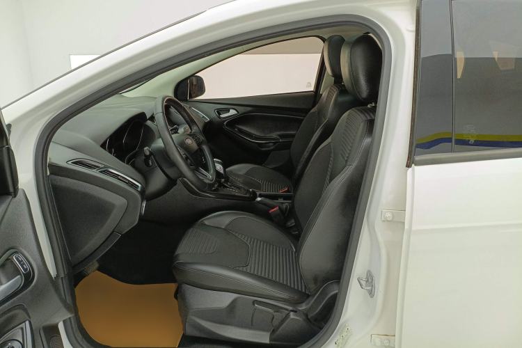 Used Ford Focus 2018 Hatchback Classic 1.6L Automatic Trendy SmartDrive Edition