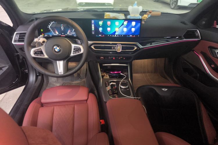 Used BMW 3 Series 2023 325i M Sport Night Edition Package Center Console