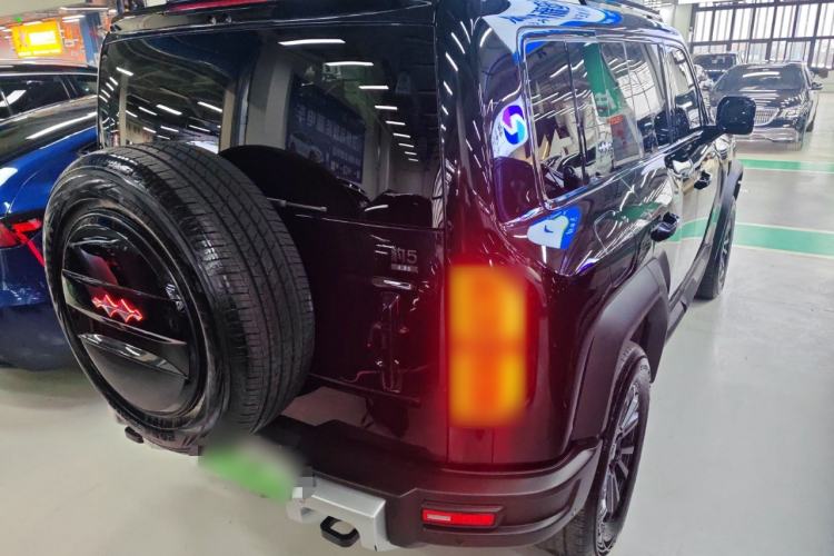 Used Formula Leopard Leopard 5 2023 Navigator Edition
