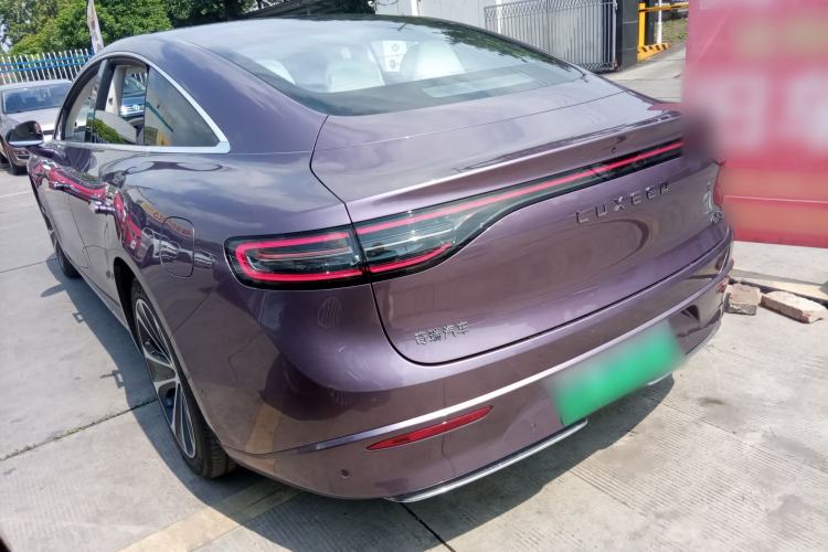 Used Hima Luxeed S7 2025 855 km Max Exterior 2