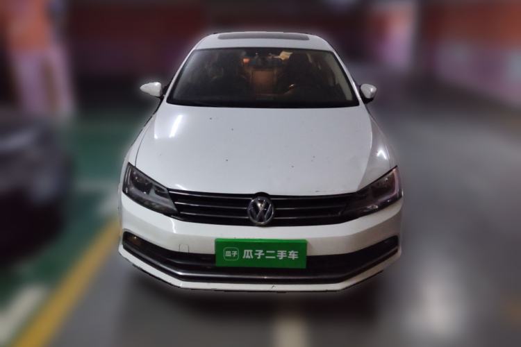 Used Volkswagen Sagitar 2015 1.6L Automatic Comfort Model Front