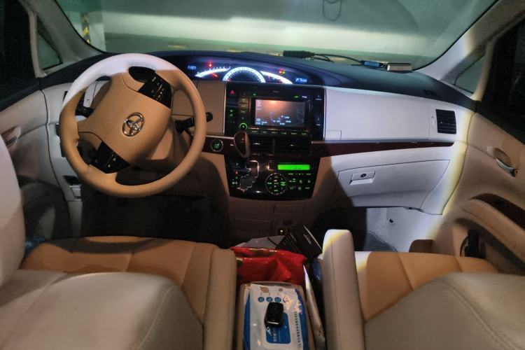 Used Toyota Previa 2012 2.4L 7-Seater Luxury Edition Center Console