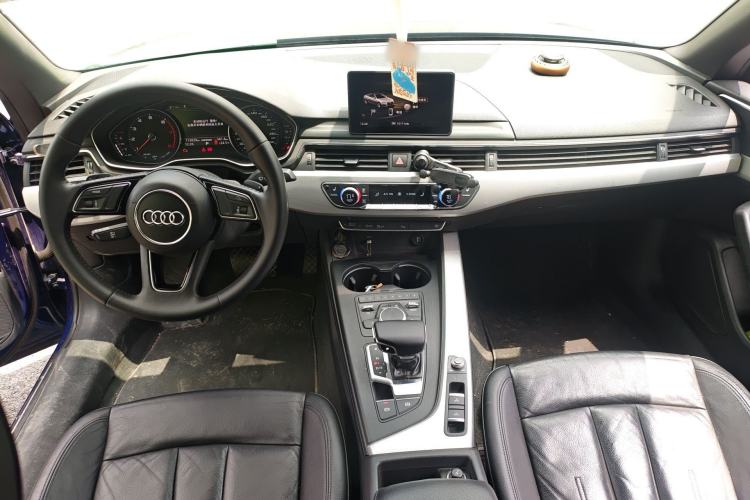 Used Audi A5 2017 Cabriolet 40 TFSI Fashion Model
