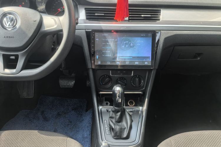 Used Volkswagen Bora 2018 1.5L Automatic Fashion Model Audio And AC Panel