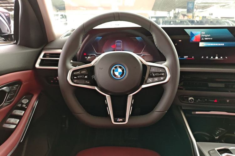 Used BMW i3 2025 eDrive 35 L
