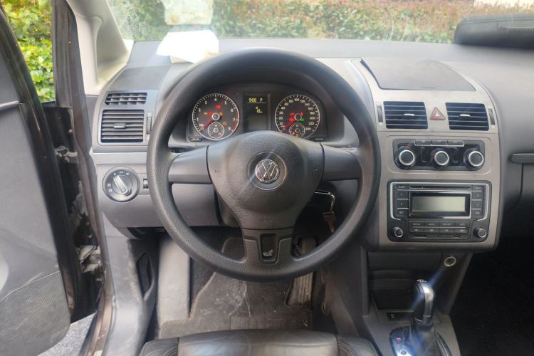 Used Volkswagen Touran 2013 1.4T DSG Comfort Edition 5-Seater
